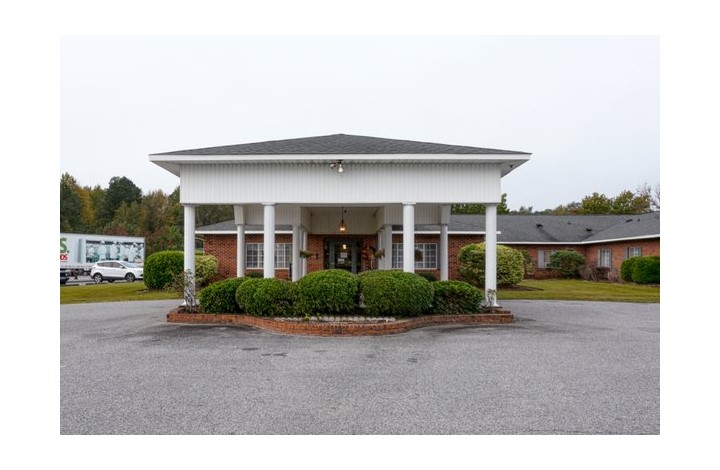 east-carolina-rehab-and-wellness-assisted-living-image-1