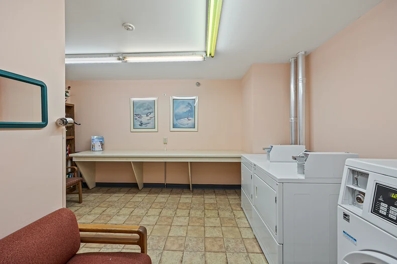 Image of Lakeland Shores Apartments (3)