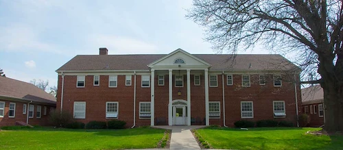 Image of Royale Oaks Assisted Living (1)