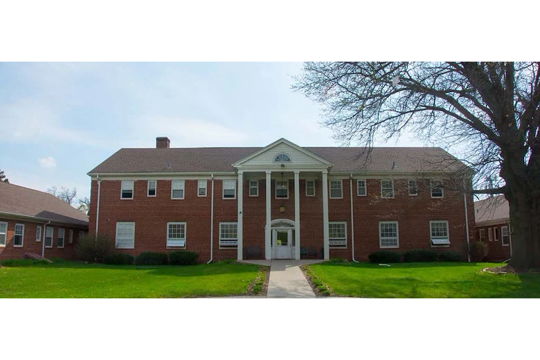 Image of Royale Oaks Assisted Living (1)