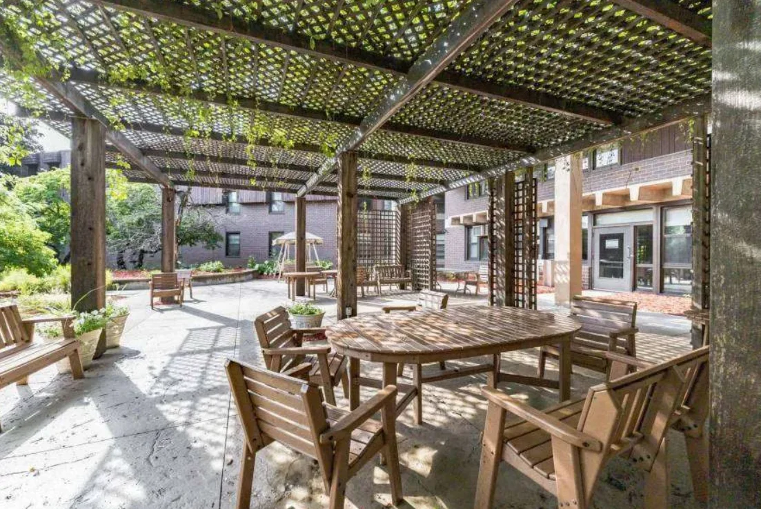 Image of Woodlake Care Center (7)