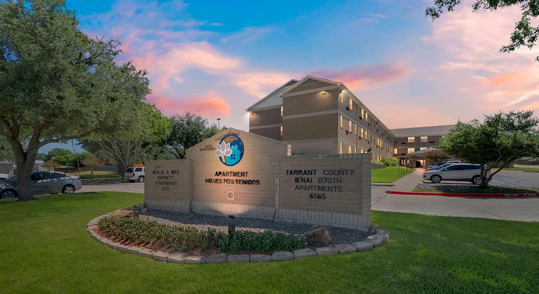 Image of Mollie & Max Barnett & Tarrant County B'nai B'rith Senior Apartments (1)