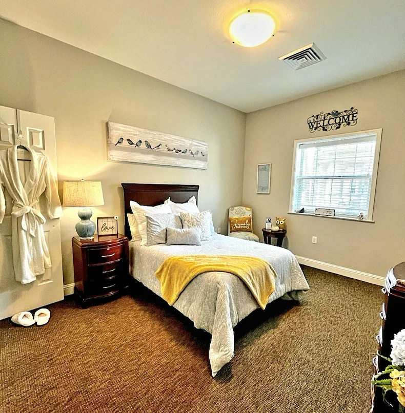 Image of Creekside Alzheimer's Special Care Center (7)
