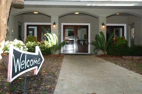 Image of Ashbury Manor (2)