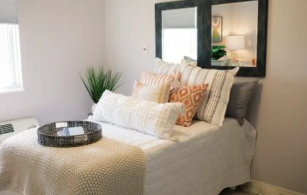 Savoy Place Senior Assisted Living Memory Care in Savoy, IL bedroom