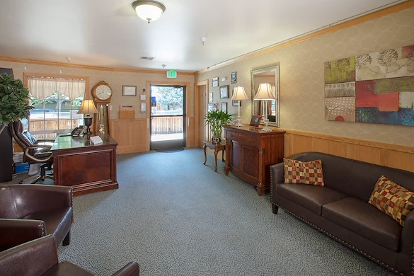 Image of Redwood Cove Healthcare Center (7)