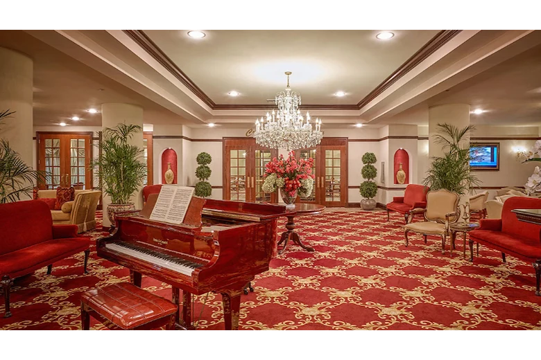 Image of The Palace Royale (4)