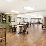 Image of Royal Columbian Retirement Inn (3)