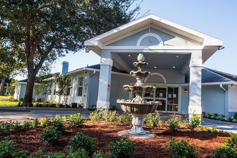 Image of Magnolia Manor at Daytona Beach (2)
