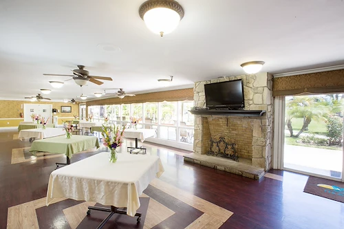 Image of La Paloma Healthcare Center (2)