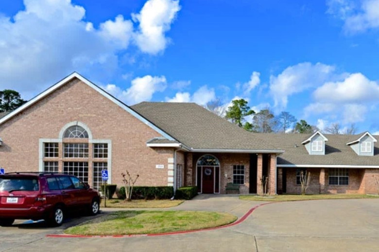 Lucas Place Assisted Living Let us help you find your new home.