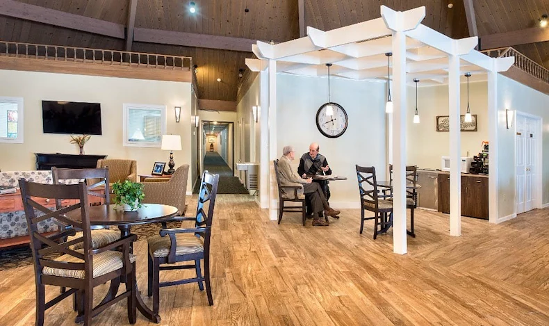 Image of Colonial Oaks Senior Living (5)