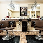 The Carriage House Gracious Retirement Living Hawthorn Senior Independent Living in Oxford, Florida beauty and hair salon