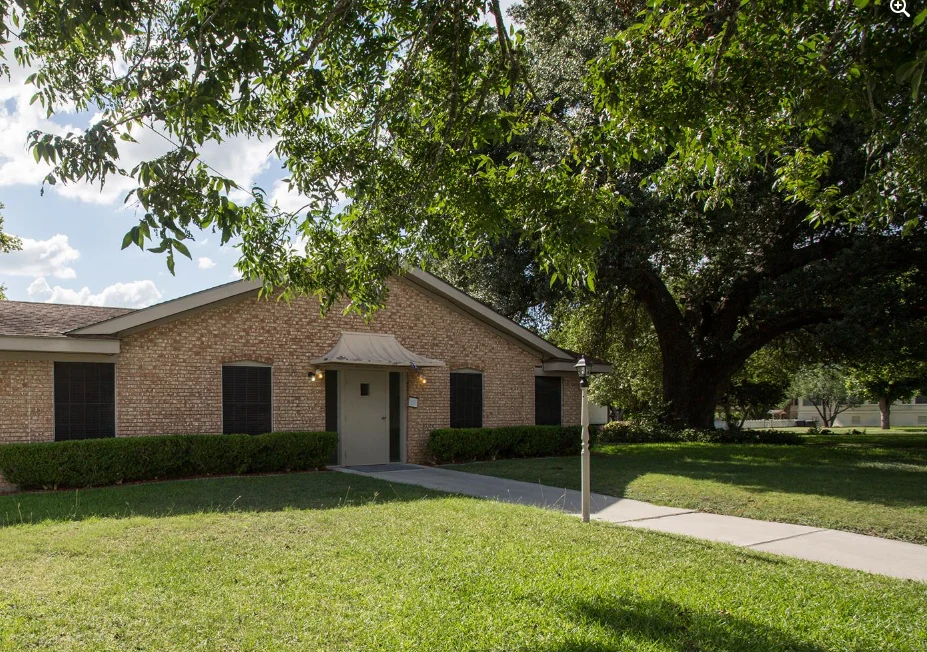 Image of Paradigm At The Oak (1)