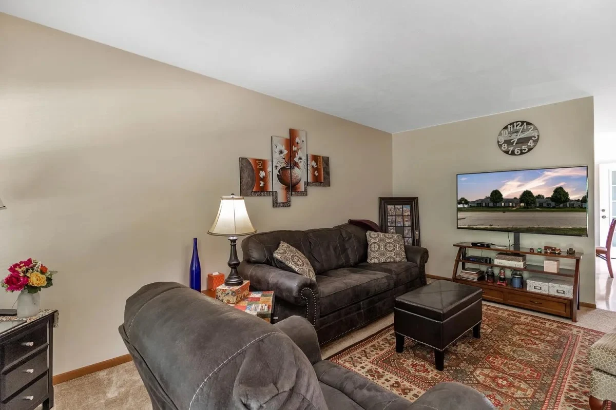 Image of Tibbits Greene (6)