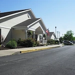 Image of Arden Courts of North Hills (1)