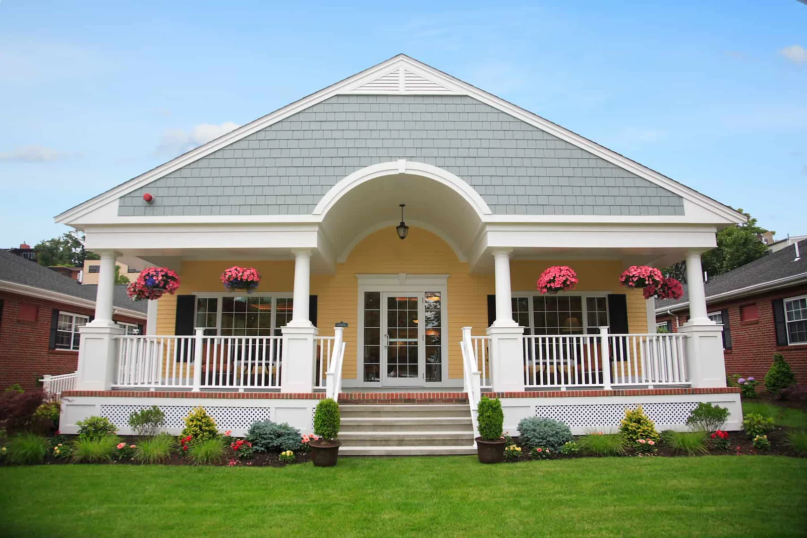 Image of Compass on the Bay (8)