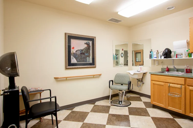 Albany Senior Living by Cogir, assisted living and respite care community in Albany, OR, beauty salon