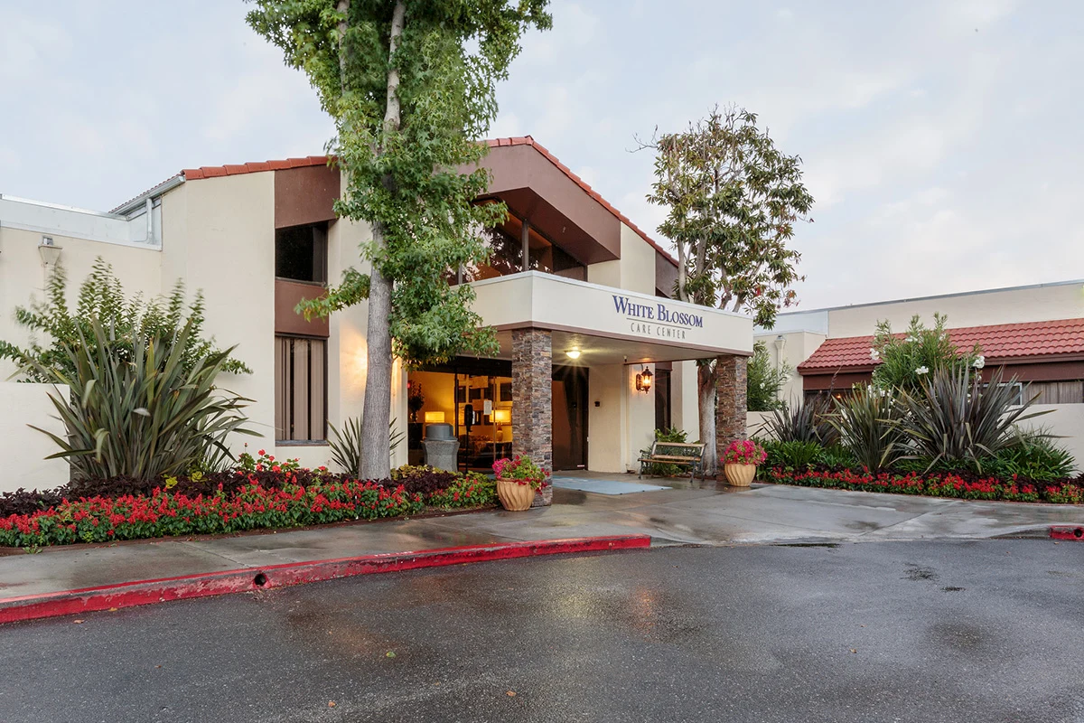 Image of White Blossom Care Center (1)