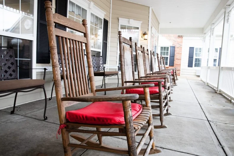 The Commons at Honey Creek Assisted Senior Living in Terre Haute, IN exterior patio seating area