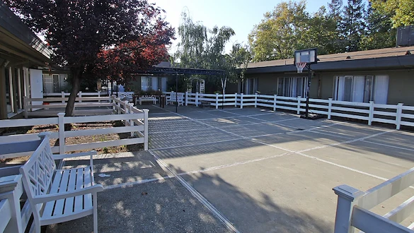 Image of Idylwood Care Center (1)