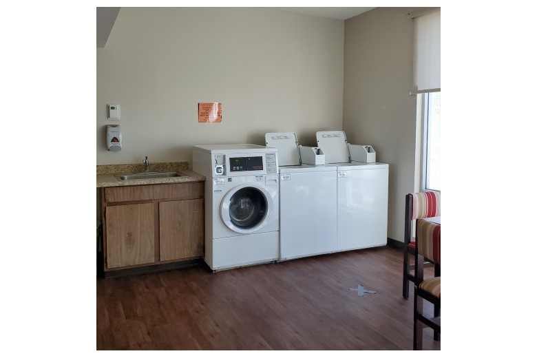Community Laundry Room, Manor I
