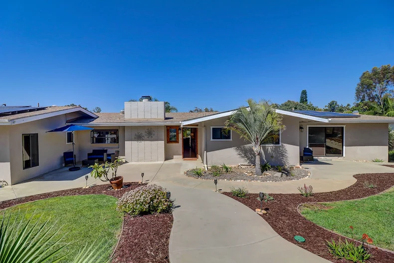 Image of Present Moments Senior Living (1)