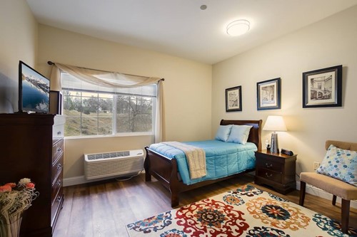 pacifica-senior-living-country-crest-image-10