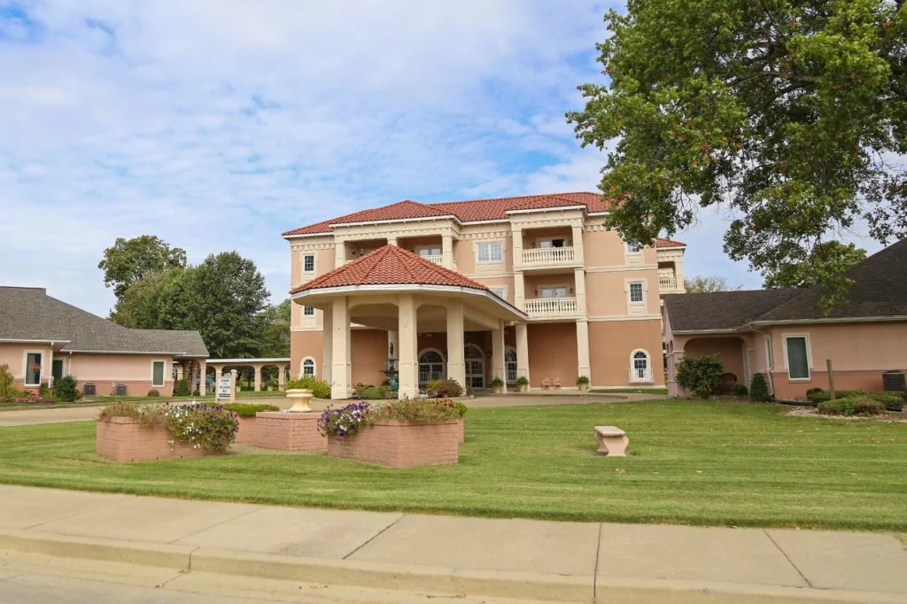 Image of Fern Terra of Owensboro (2)