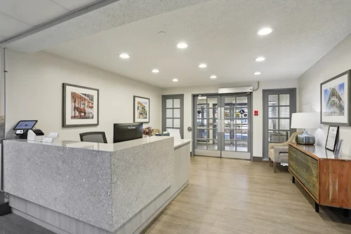 Image of Nouveau Marc by Barclay House (2)