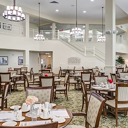 The Carriage House Gracious Retirement Living Hawthorn Senior Independent Living in Oxford, Florida dining room
