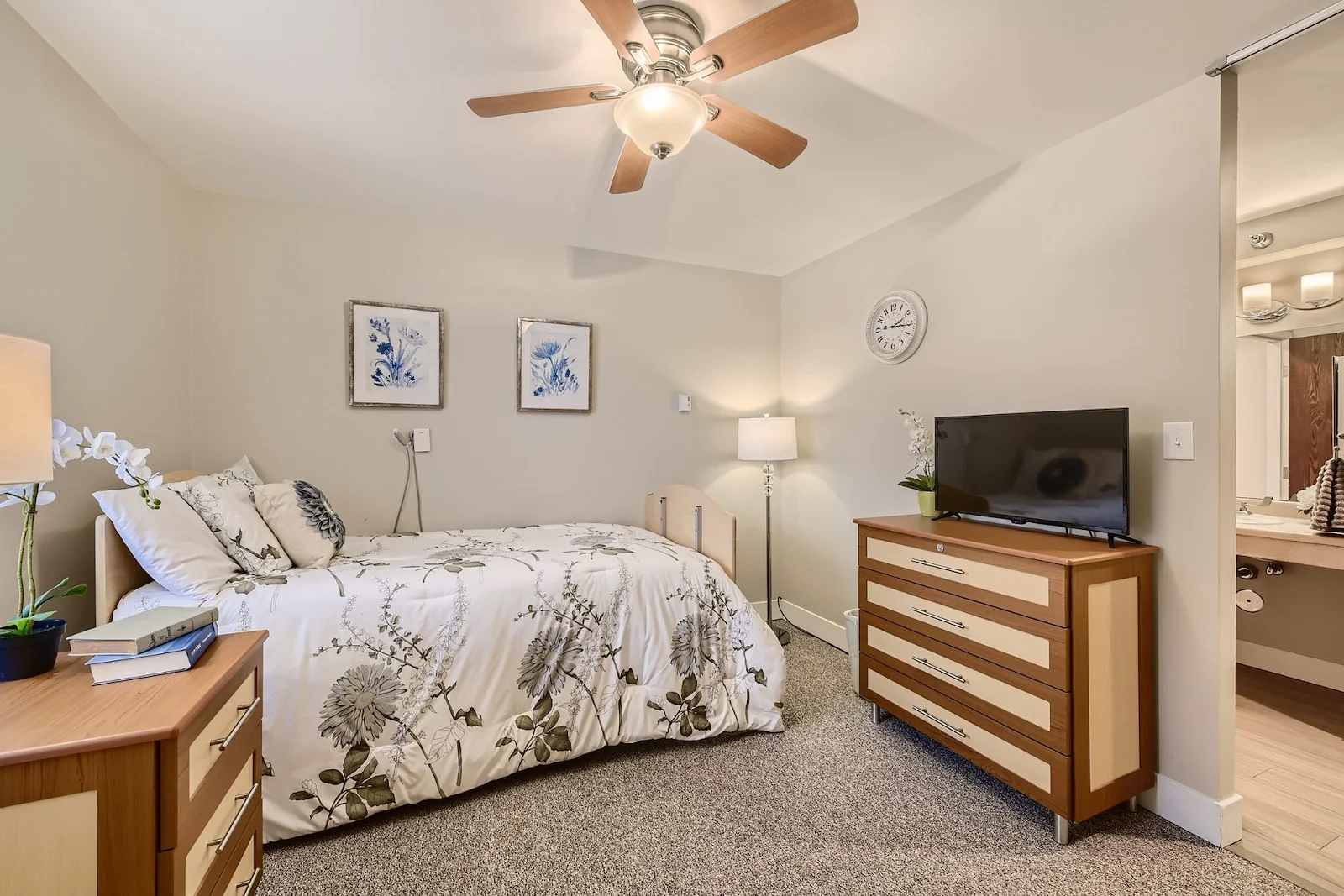 Image of The Suites at Someren Glen Care Center (4)