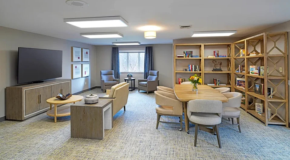 Image of Holiday Valencia Commons (5)