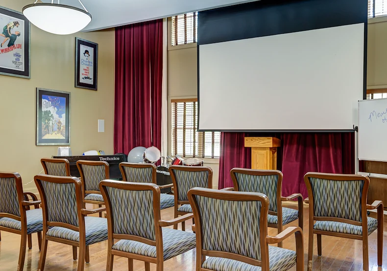 Image of Arden Courts of Virginia Beach (2)