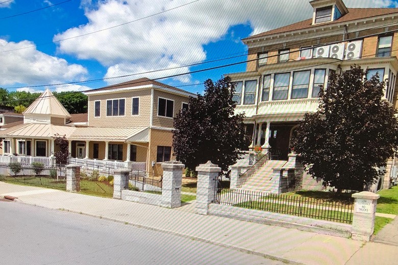 Image of Sarah Jane Sanford Home (2)