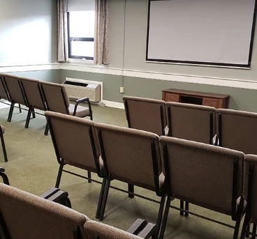 Image of Ivy Knoll (6)