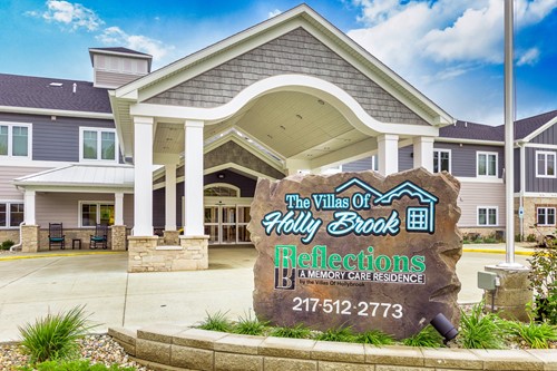 Image of Villas of Holly Brook and Reflections Charleston, Illinois (1)
