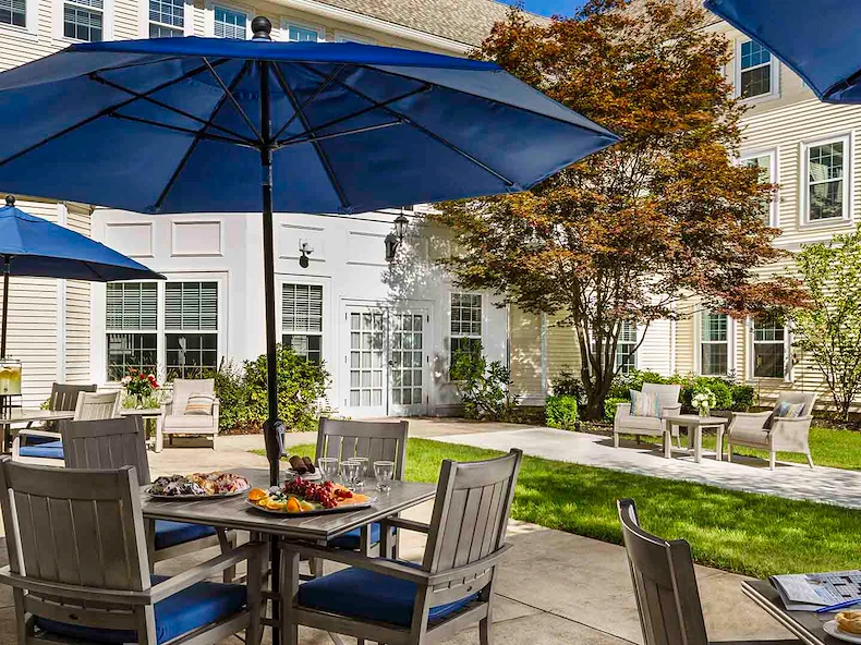 Image of Atria Merrimack Place (8)