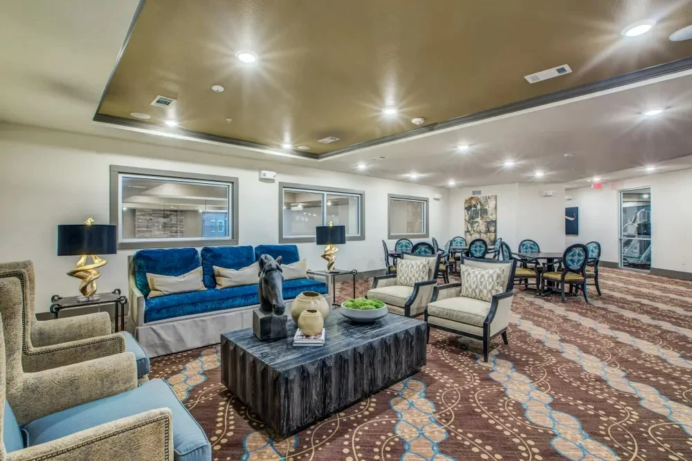 Watermere McKinney senior living community offering active adult living and independent living in McKinney, TX, common area for lounging or activities