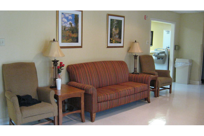 Image of College Street Health Care Center (3)