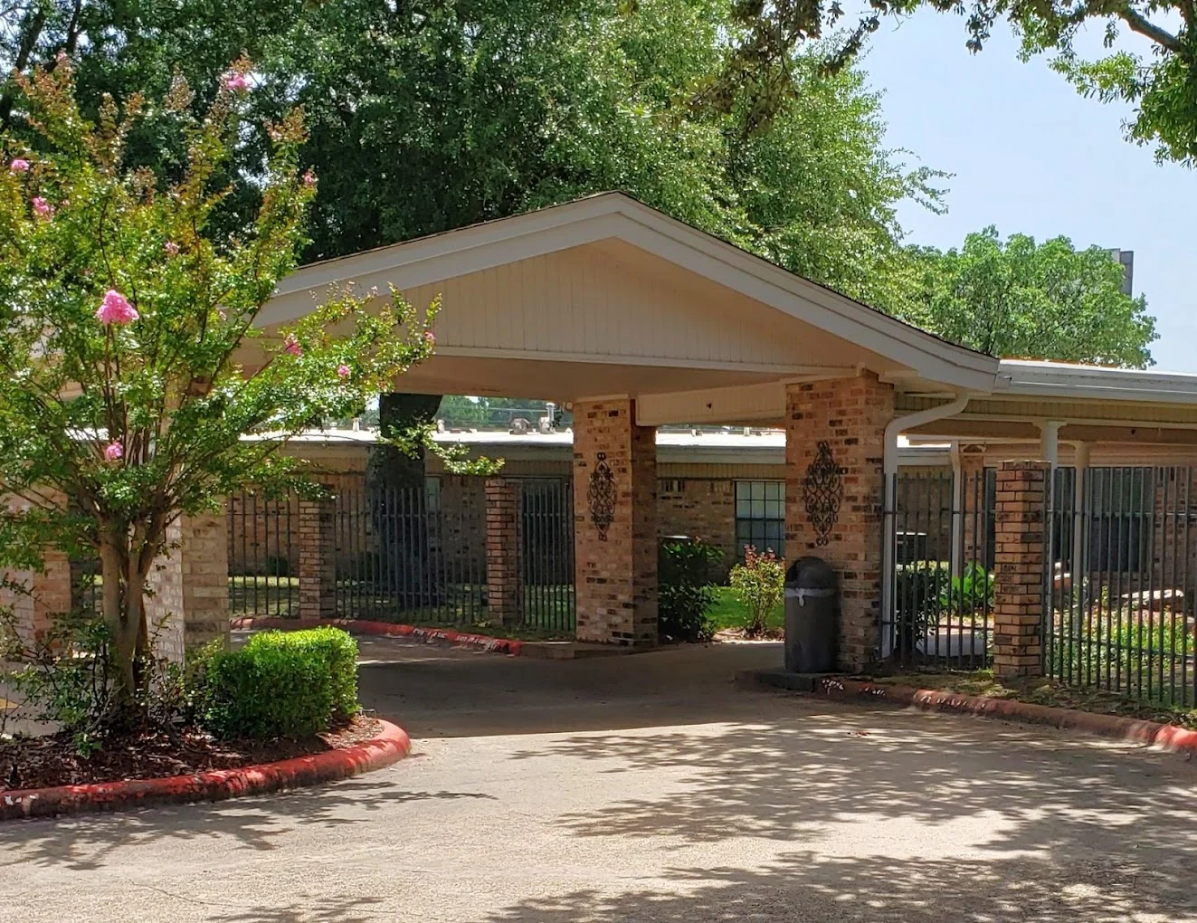 Image of Pleasant Springs Healthcare Center (2)