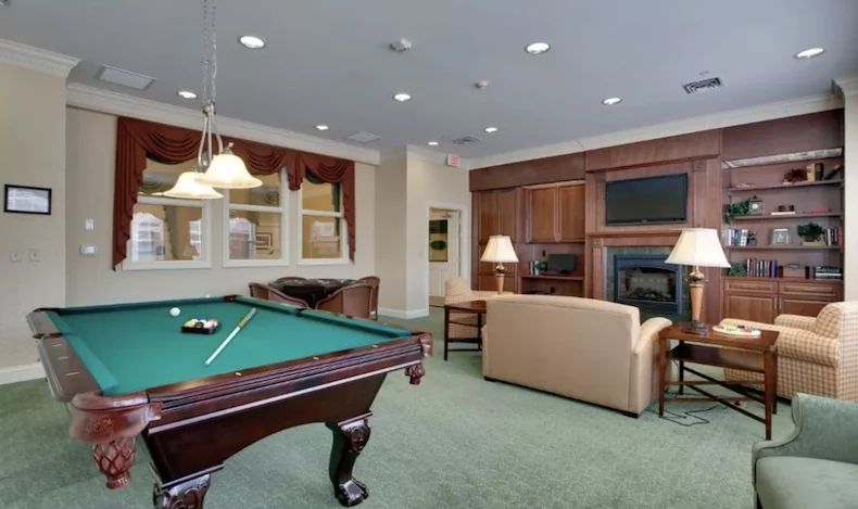 Image of Waltonwood Cary Parkway (8)