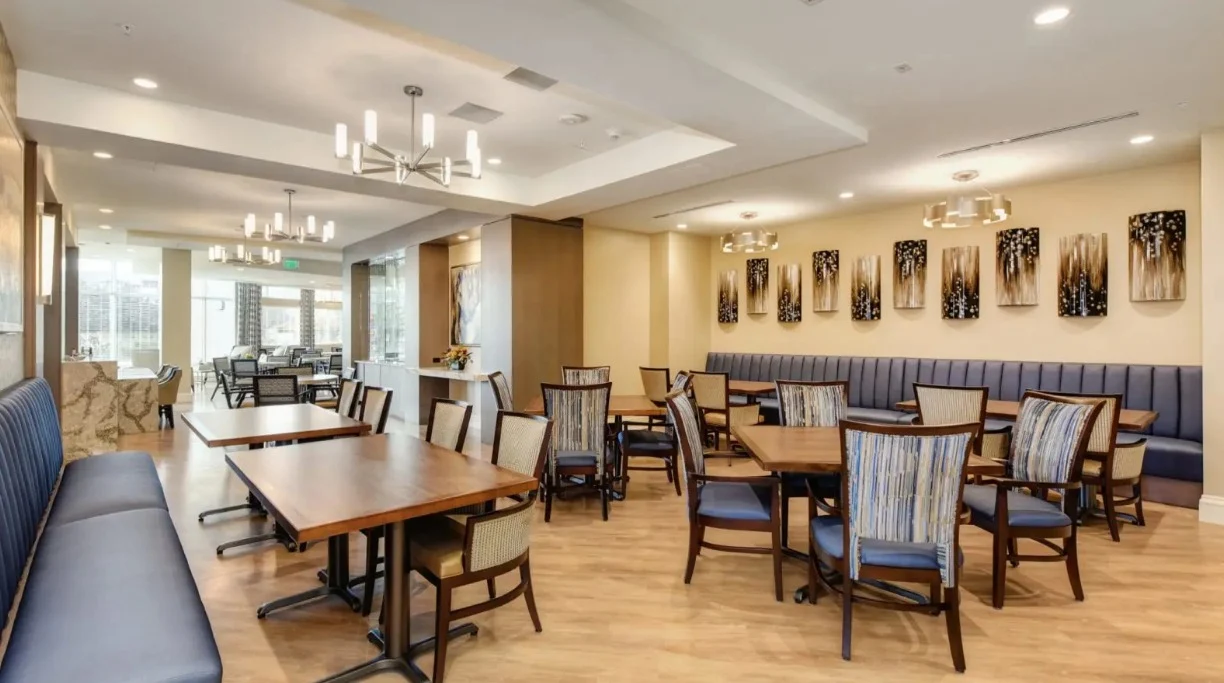 Image of Emerald Valley (3)