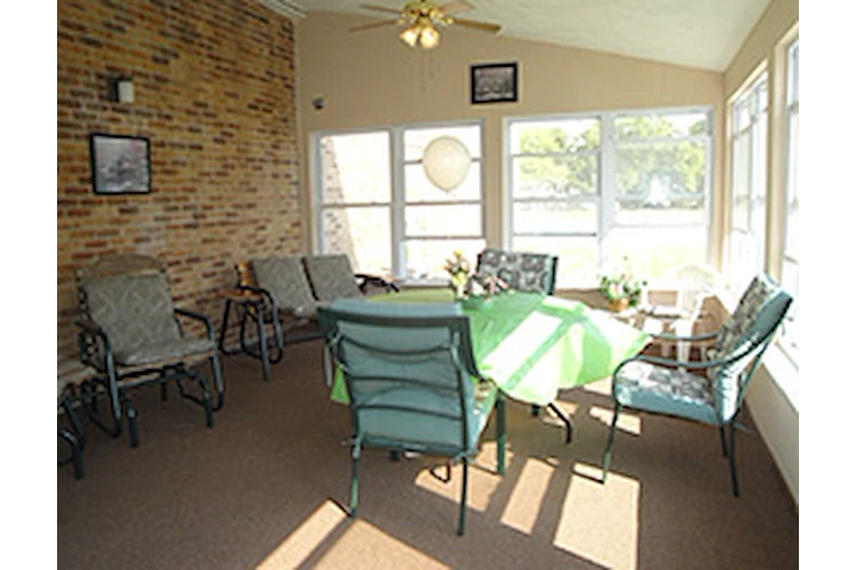 Image of Pioneer Manor (4)