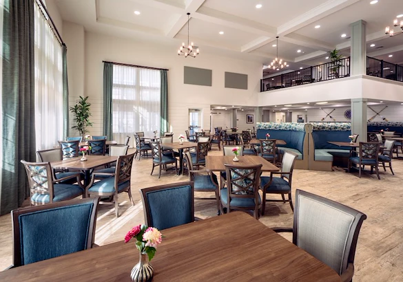 Charter Senior Living of Brookfield dining room