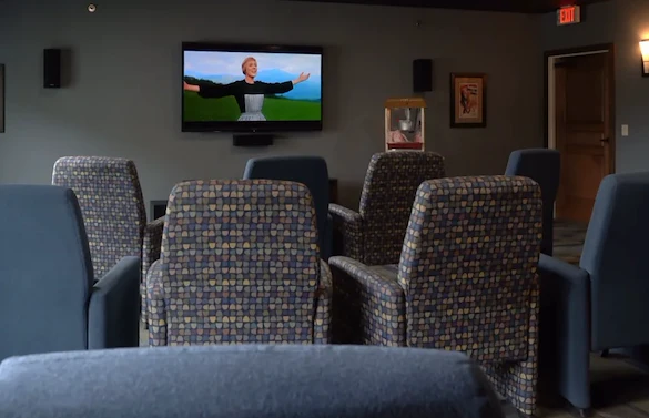 Image of Deephaven Woods (2)