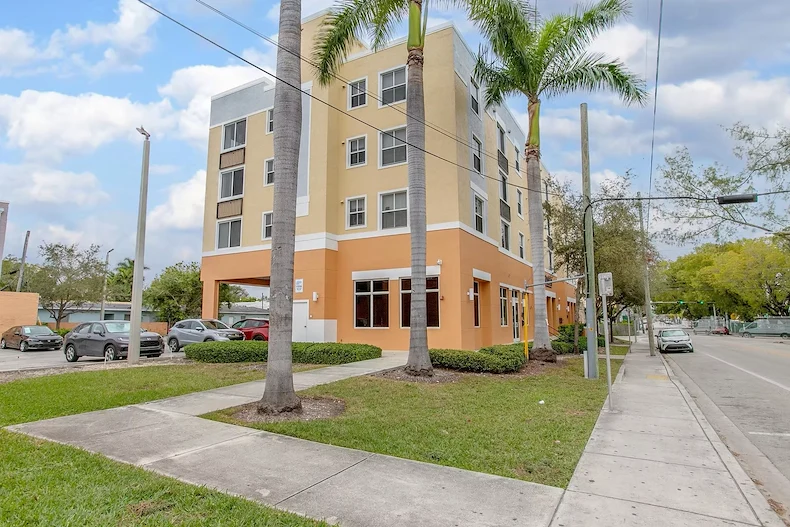 Image of Teatro Marti Senior Apartments (3)