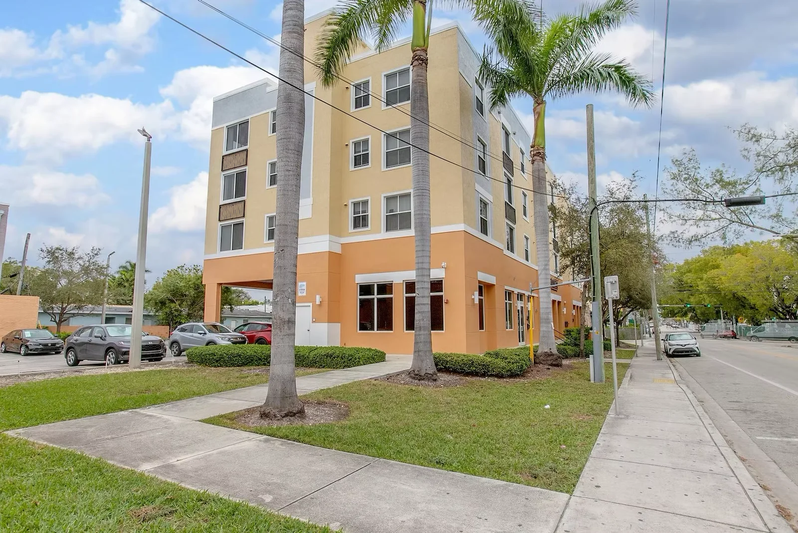 Image of Teatro Marti Senior Apartments (3)