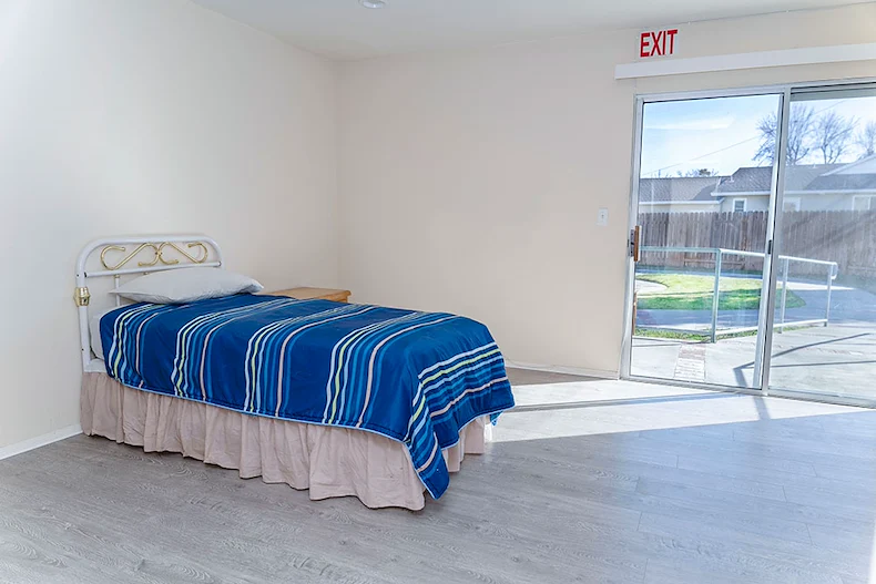 Image of Land of Peace 3 (2)