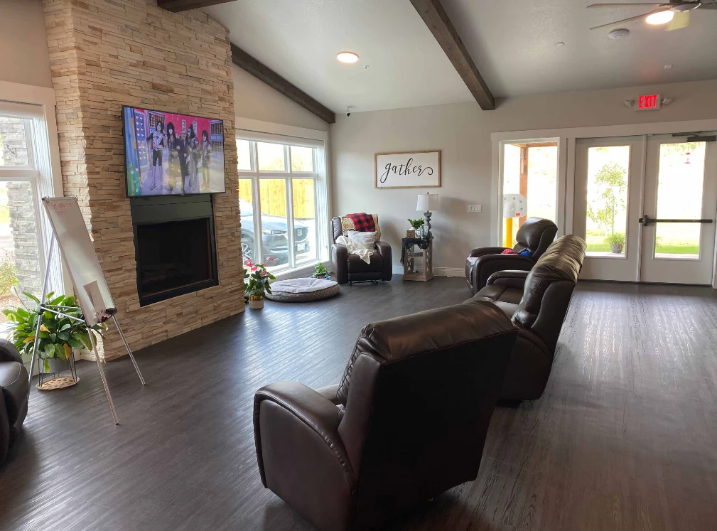 Image of Beehive Homes of Crownridge (8)